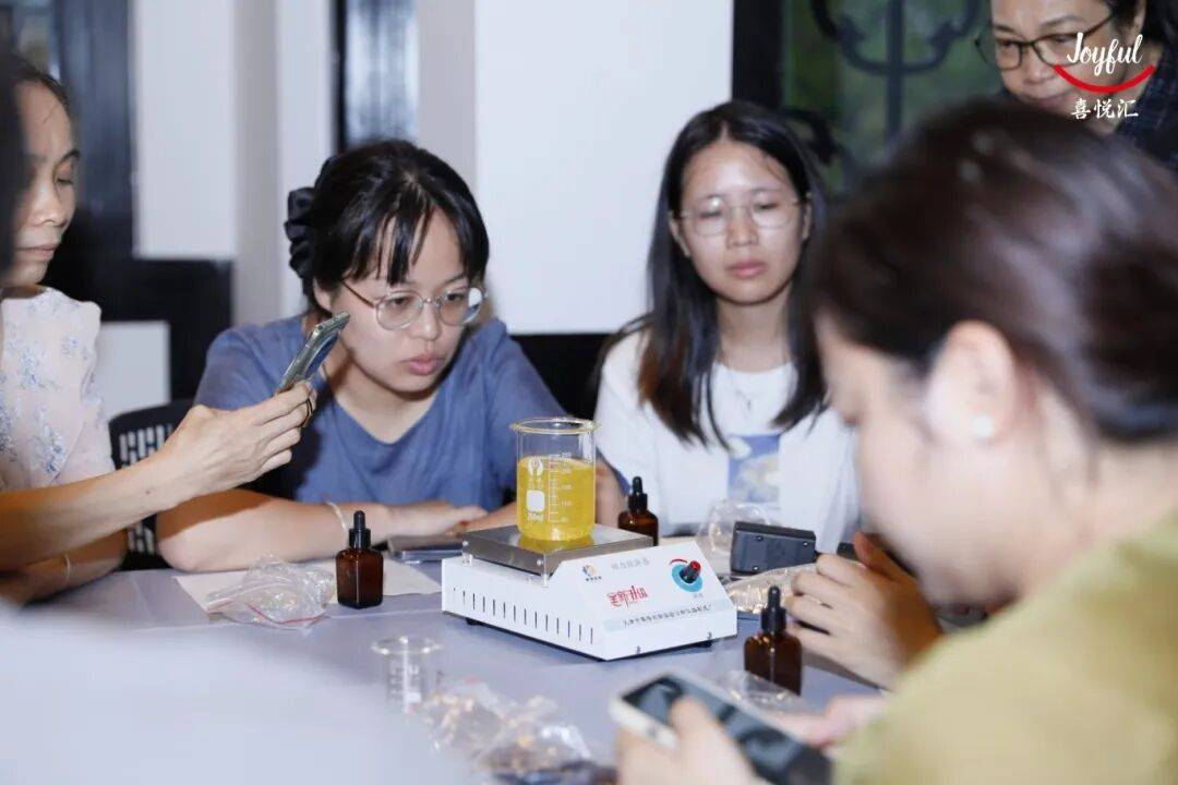 、派对妆容、珠绣胸针超多趣味活动等你参与新葡京【报名】广府·生活美学：精油手作(图26)